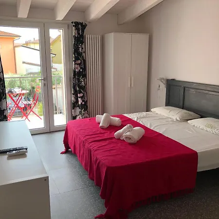 Bed & Breakfast Corte Del Garda 4*