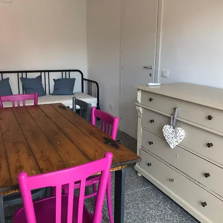 Corte Del Garda Oda ve Kahvaltı Castelnuovo del Garda