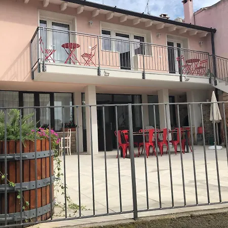 Nocleg ze śniadaniem Corte Del Garda 4*