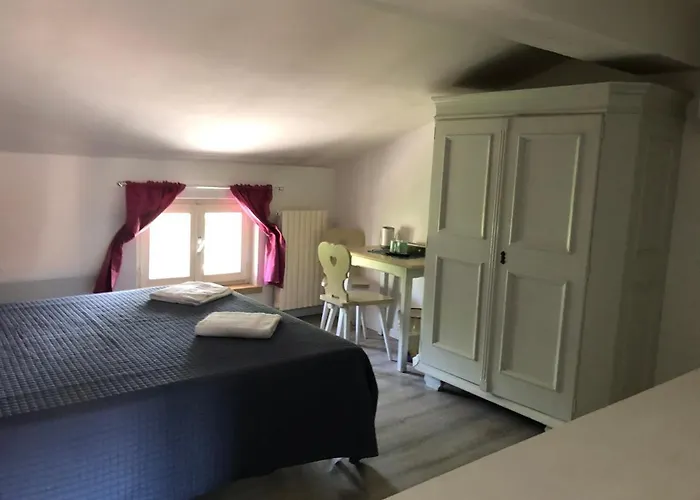 فندق مبيت وإفطار Corte Del Garda كاستلْنْيوفو ديل غارد