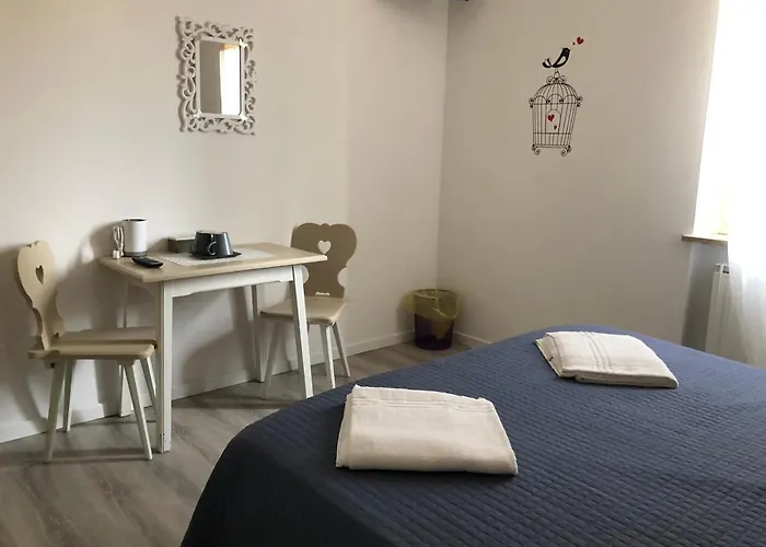 فندق مبيت وإفطار Corte Del Garda