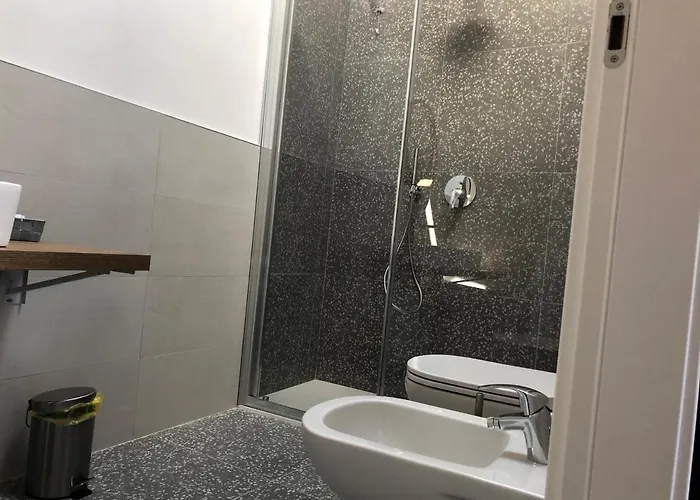 Corte Del Garda كاستلْنْيوفو ديل غارد