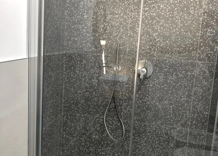 Corte Del Garda 4* كاستلْنْيوفو ديل غارد